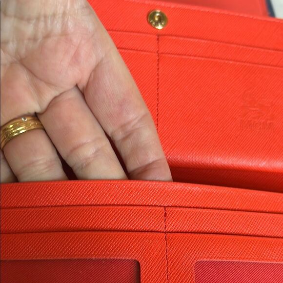 MCM orange Leather Wallet with Gold Hardware EUC - Picture 13 of 16